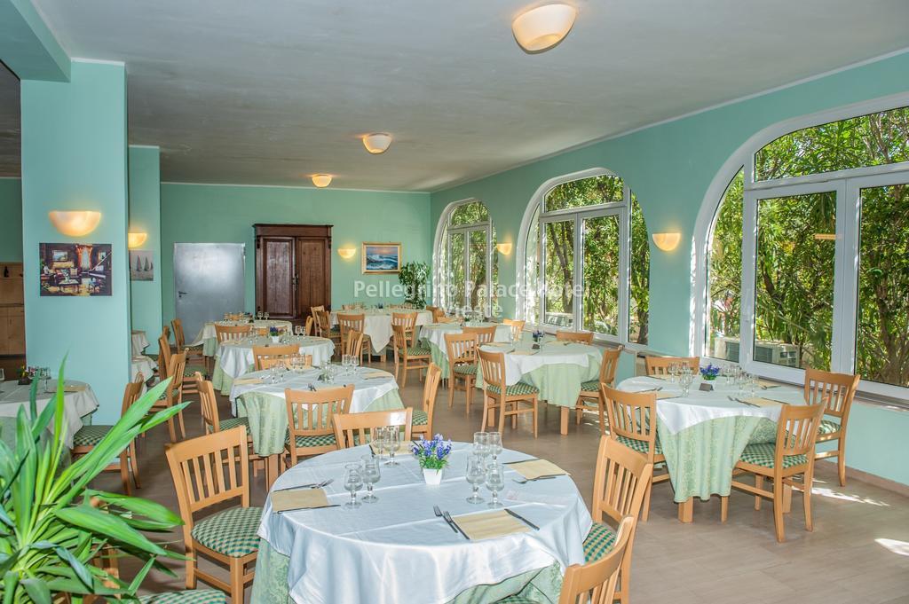 Pellegrino Palace Hotel Vieste Buitenkant foto