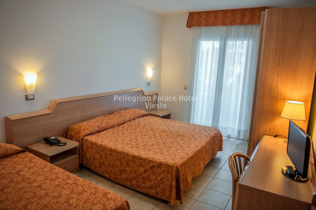 Pellegrino Palace Hotel Vieste Buitenkant foto